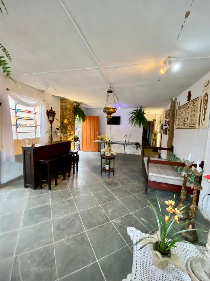 Hostel Dona Generoza Araquari Exteriör bild