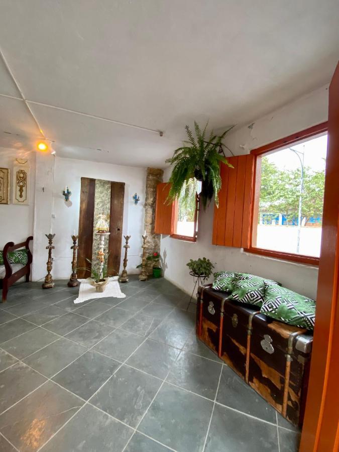 Hostel Dona Generoza Araquari Exteriör bild